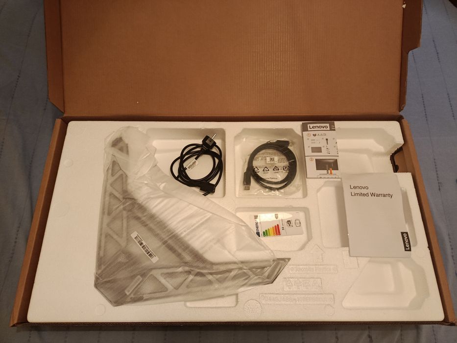 Monitor Curvo Lenovo R32qc-30 VA 31.5" QHD 180HZ