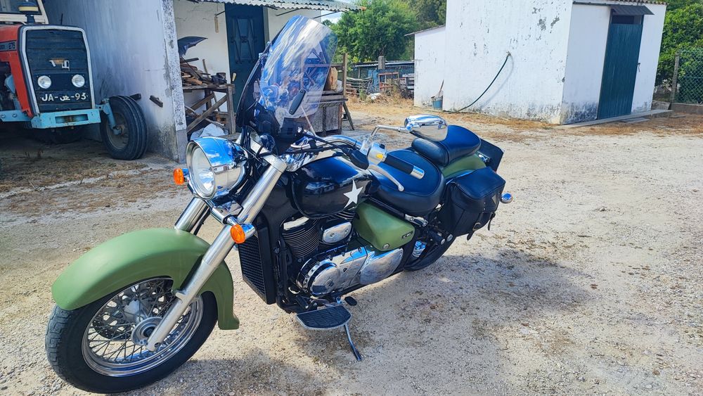 Suzuki Intruder VL 800