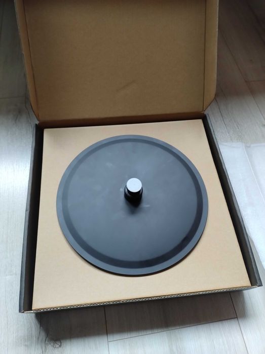 Deszczownica, czarna okrągła 25cm.