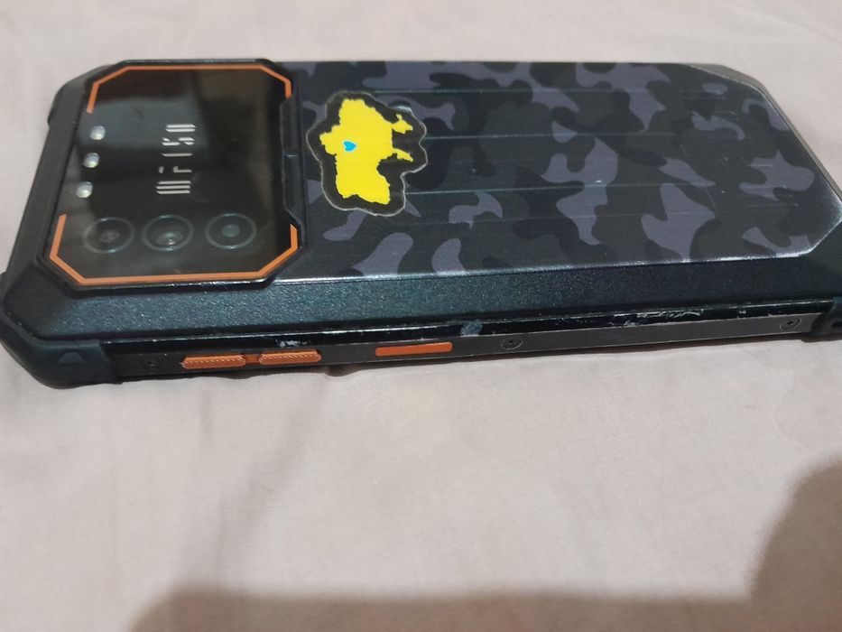 Телефон  B1.lll150