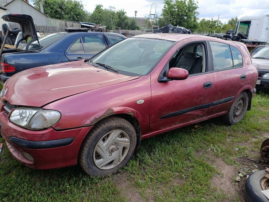 Nissan Almera 2000 год 1,8 бенгзин мотор QG18DE