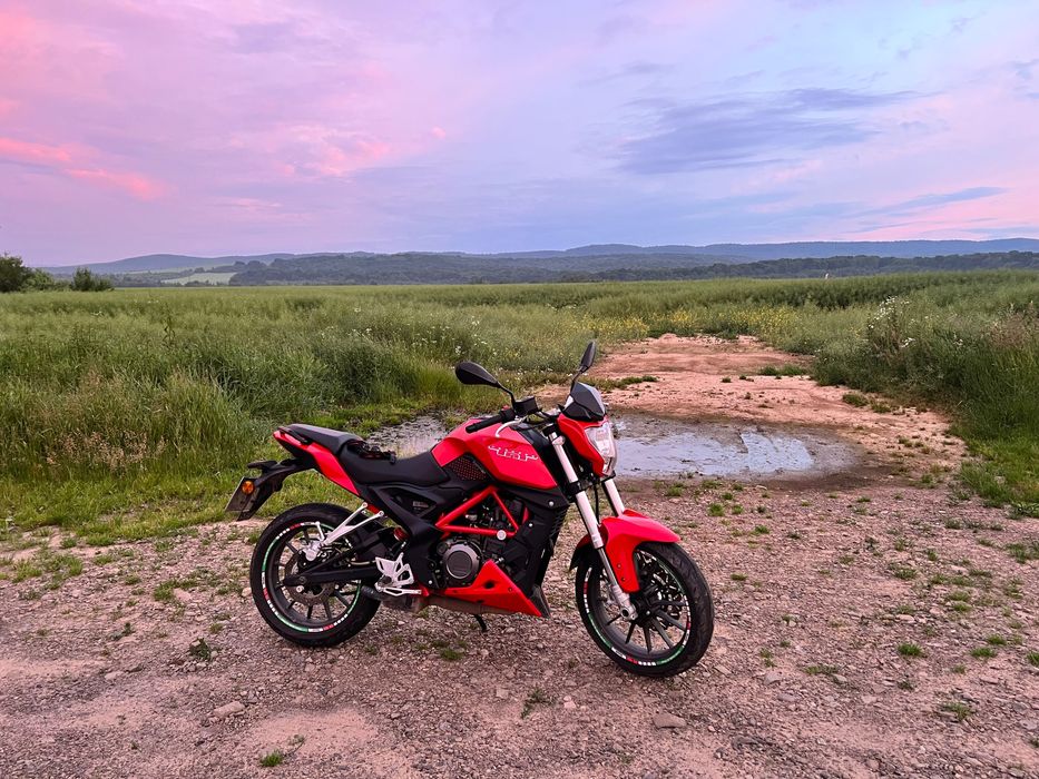 Продається Benelli tnt 250