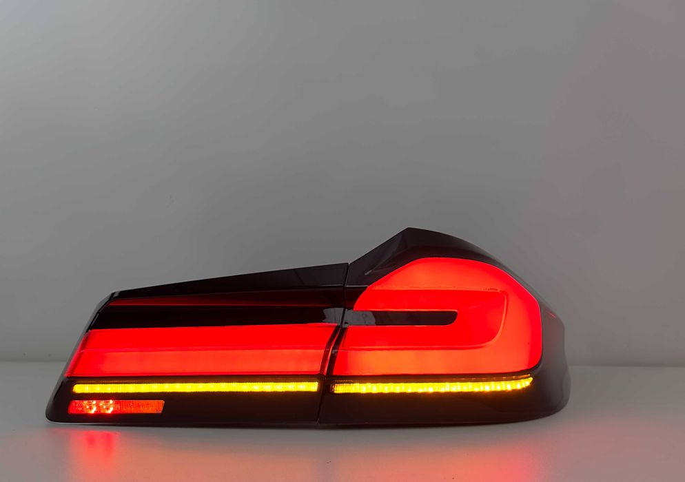 Ліхтарі задні BMW G30 Європа, жовті повороти Фари Г30