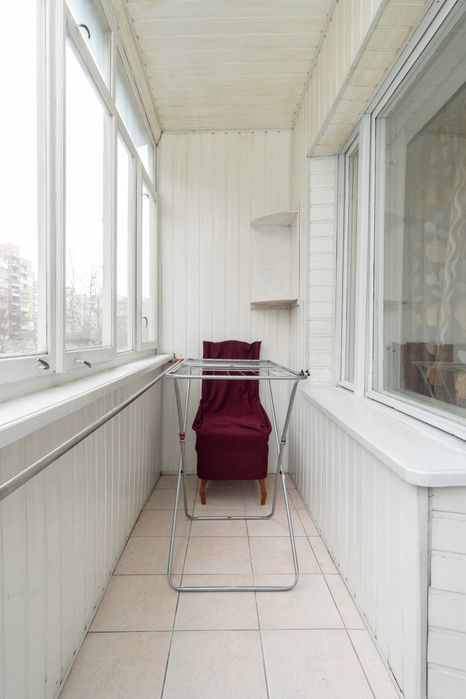 ВІЛЬНА. ТЕПЛО завжди . Подобово,2-х. кімнатна Читай опис.