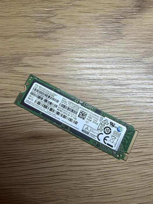 Samsung PM981 NVMe SSD 512GB M.2