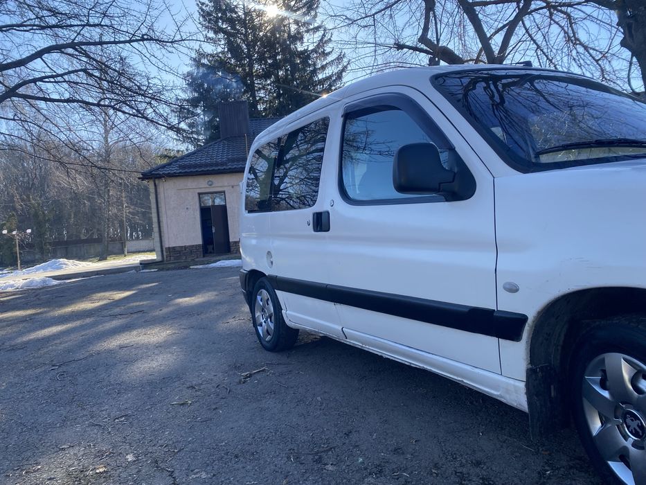 Продам пежо партнер 1.9 диз