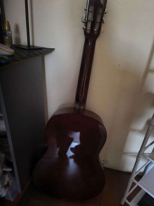 Guitarra como nova