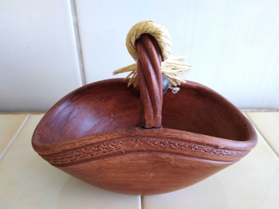 Peças Decorativas de Barro