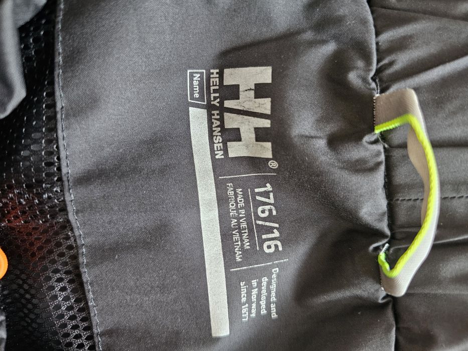 Czarne spodnie trekkingowe Helly Hansen rozm L/XL