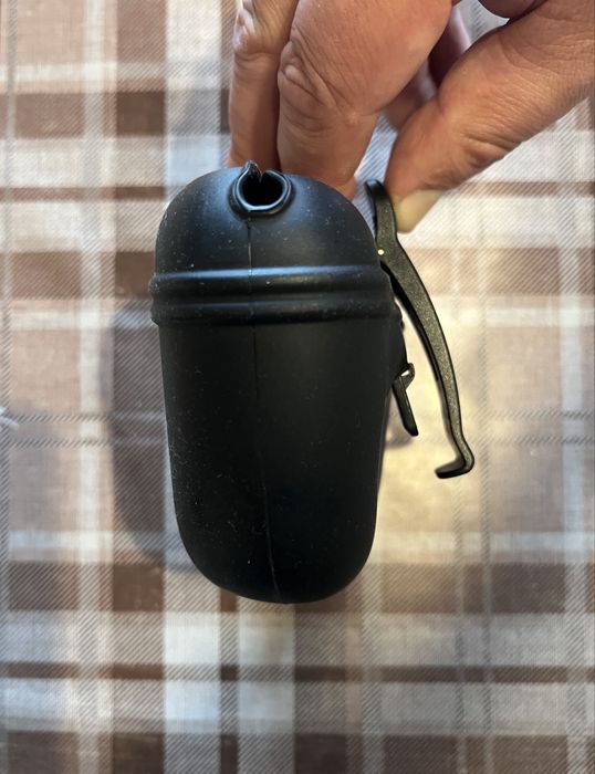 Силіконовий чохол для корму собак Active Magnetic Pouch, Великобритані