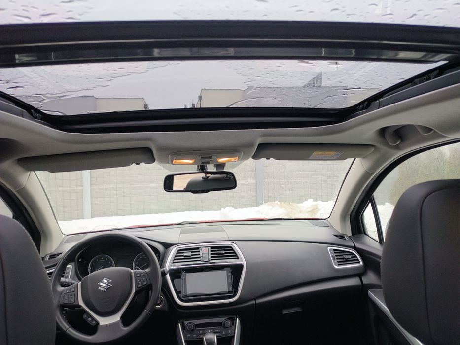 Suzuki SX4 s cross Lift 1.4 T automat 4X4  panorama skóry radar kamera
