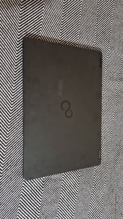 Ноутбук Fujitsu LifeBook U7410 i5-10310U