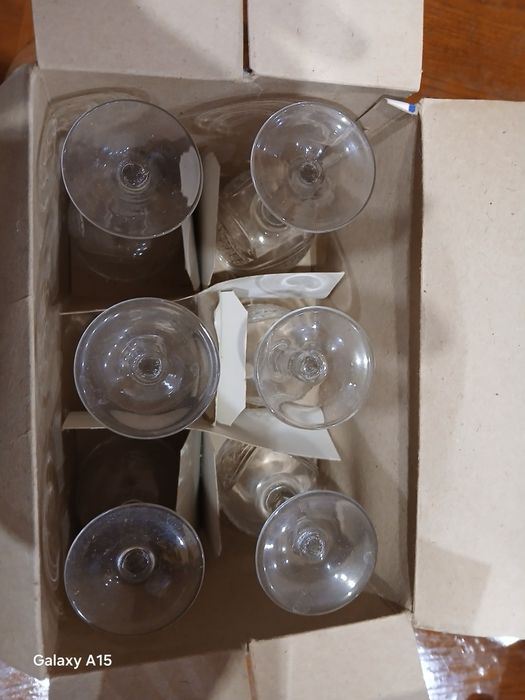 Вінтажні кришталеві келихи виробництва Романівського склозаводу .