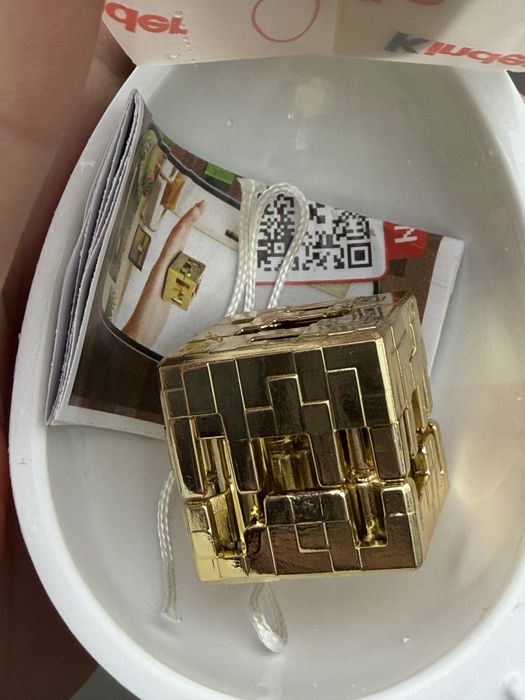 Кіндер джой майнкрафт (золотий куб)