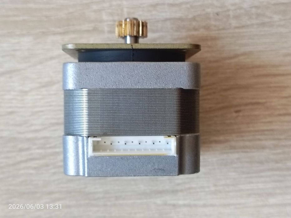 Silnik krokowy kh4234-b90006