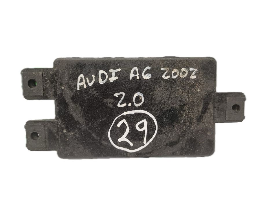 Amplificador de antena AUDI A6 Avant (4B5, C5)