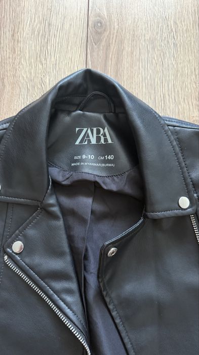 Продам куртку Zara новая!
