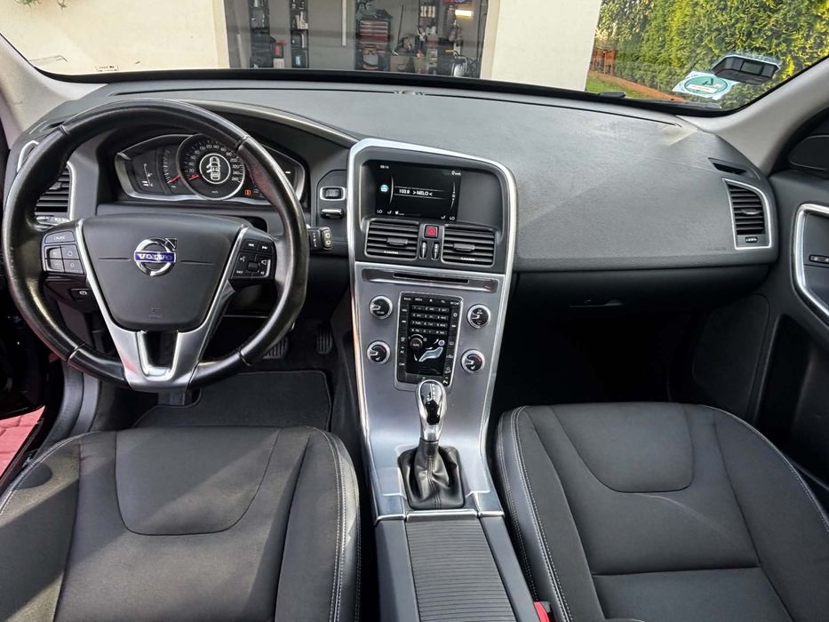 Piekne volvo xc60 do konca serwis polecam