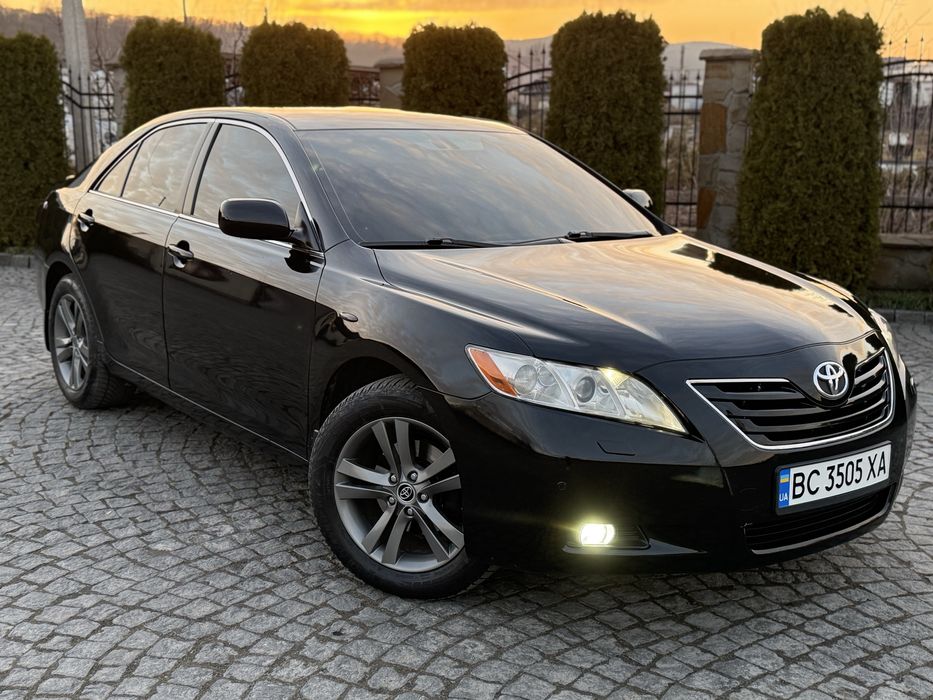Тойота камрі 3.5 бензин 2008