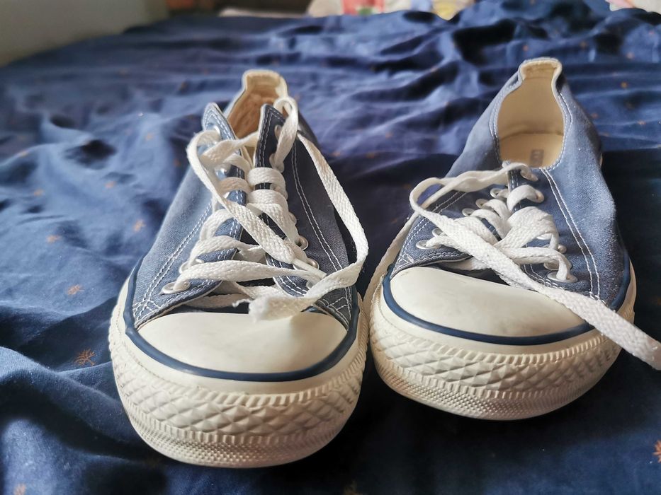 Converse roz. 42