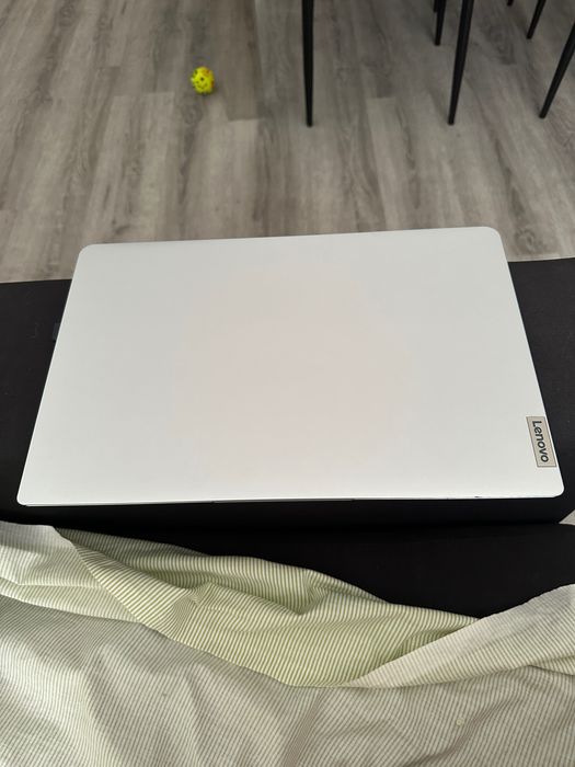Lenovo IdeaPad 1 15ALC7