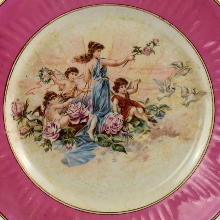 Prato em Faiança de Sacavém, (1894 a 1909), anjos flores e pássaros