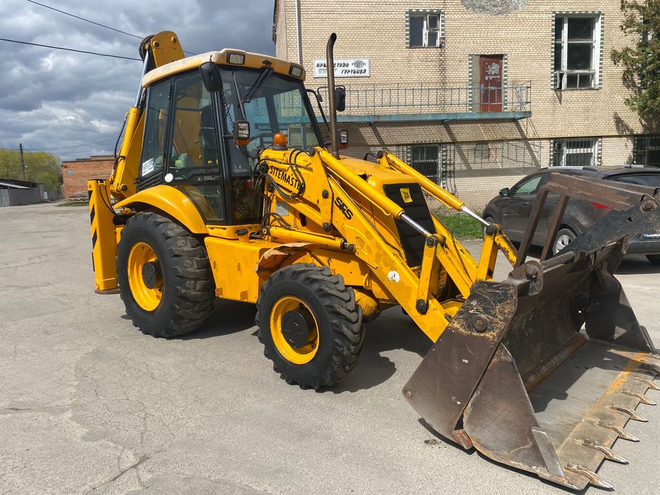 Экскаватор погрузчик JCB
