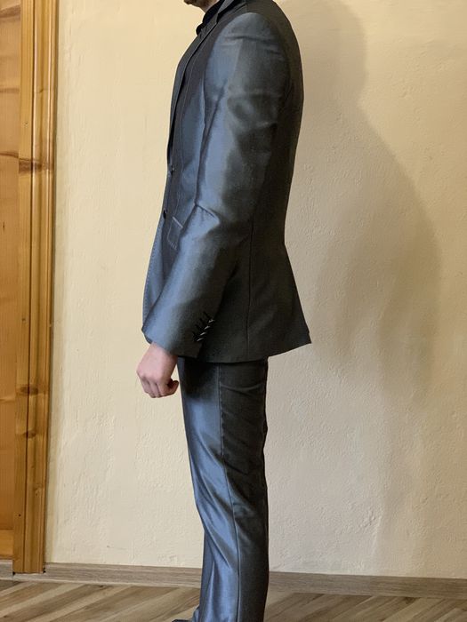 Костюм класичний