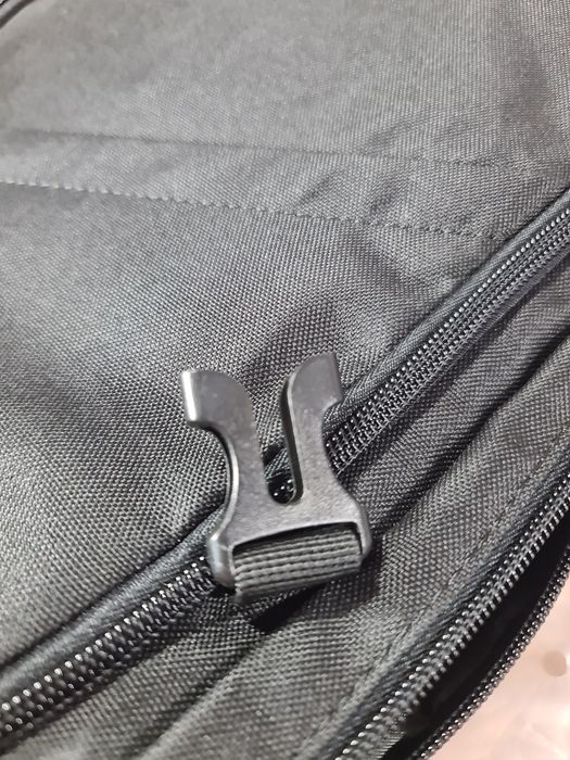 Mochila para pc/tablet compatível com todas as companhias aéreas