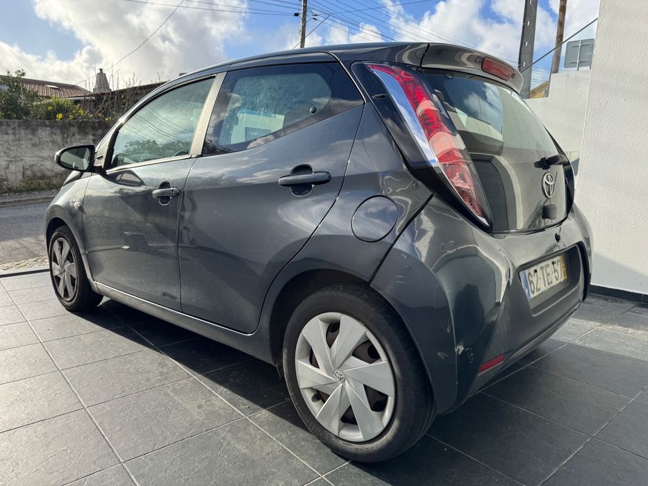 Vende-se Toyota AYGO