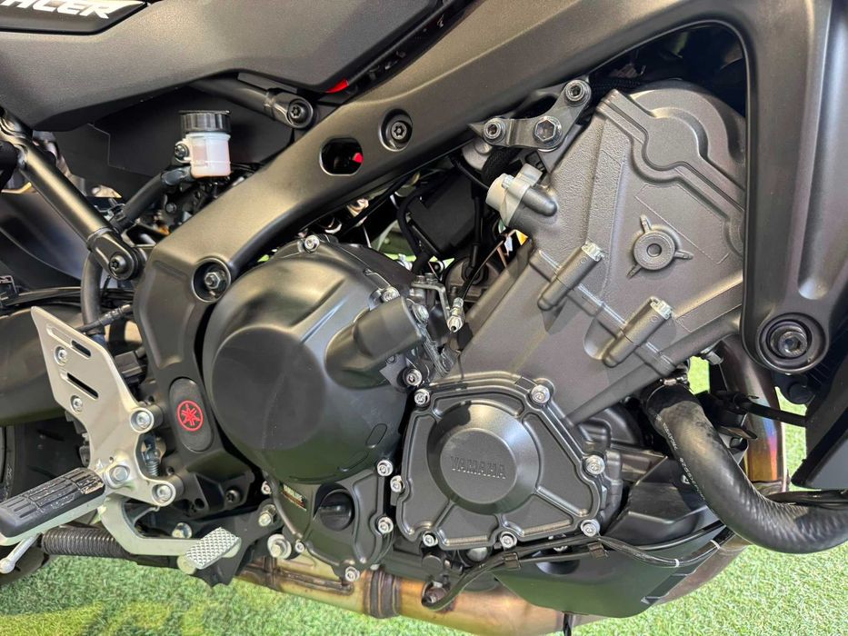 MOTO YAMAHA TRACER 09