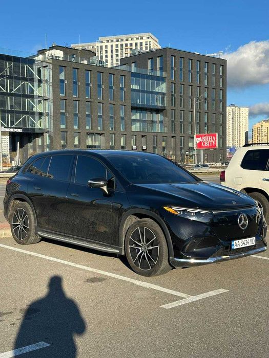 Mercedes EQS 450+ SUV