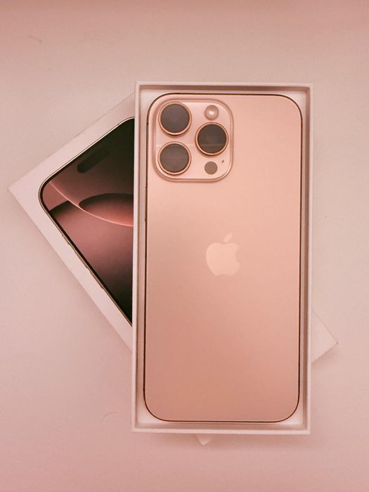 iPhone 16 Pro Max