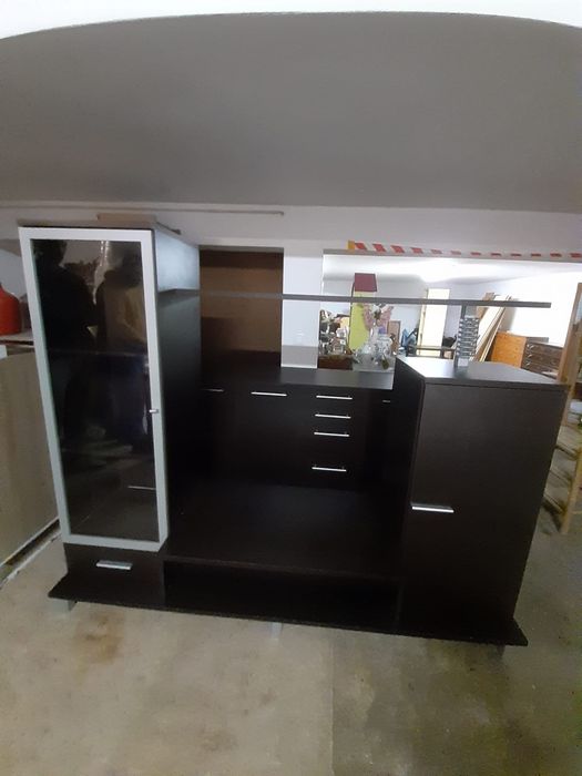 Movel de sala em madeira moderno