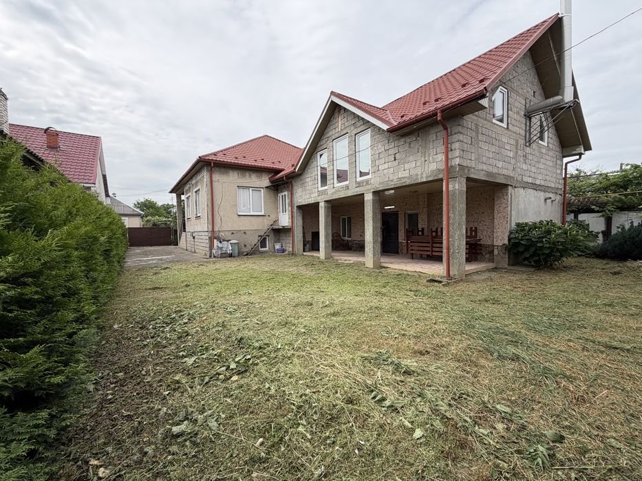 Продаж будинку ,з шикартним ремонтом /1000$ кв