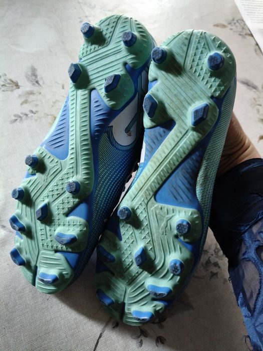 chuteira de Futebol Puma Future 7 Play