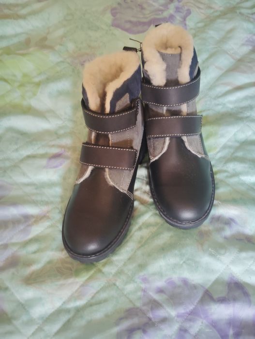 Нові зимові чоботи, ботинки на хлопчика 34 р