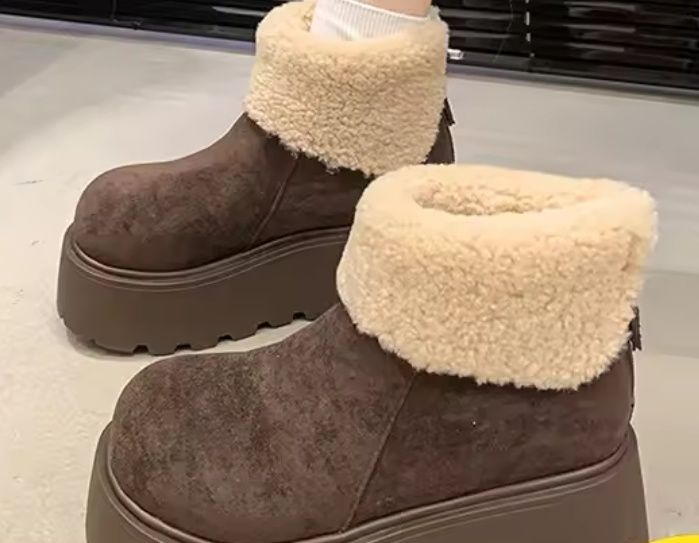 Зимові черевики ,уги 24,5;25см-устілка