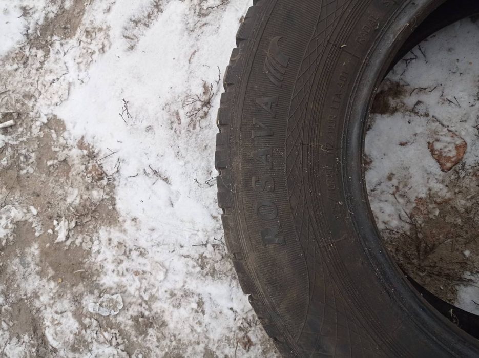 Покрышки на автомобиль