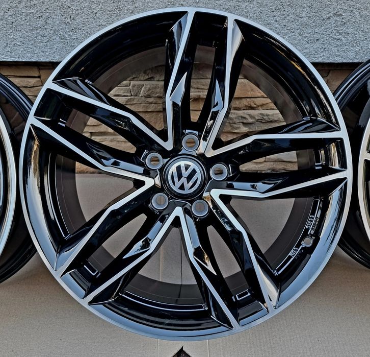 ALUFELGI Audi Volkswagen Skoda Seat 5x112 18 Nowe Niemieckie MAM RS3 BFP