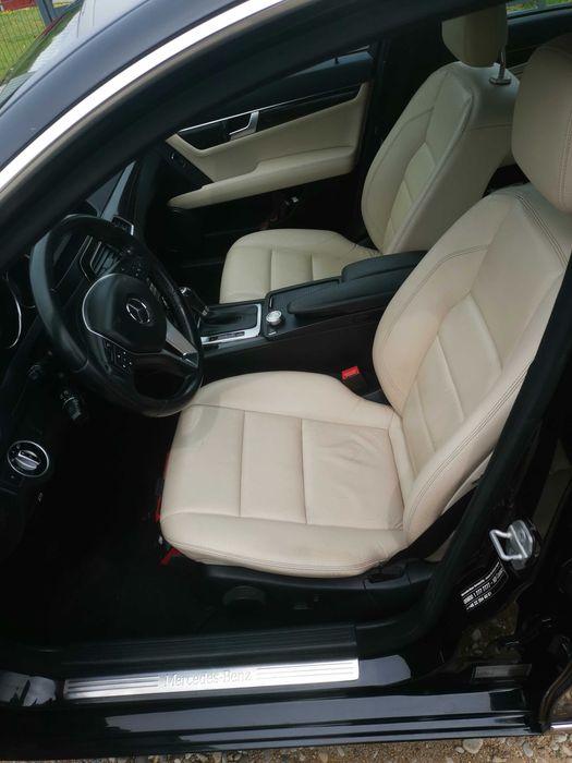 Mercedes W204 200CGI