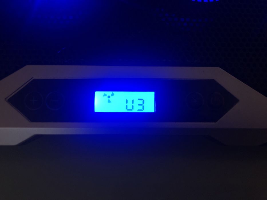 Охолоджуюча підставка GamePro CP870. Ідеальний стан + повний комплект