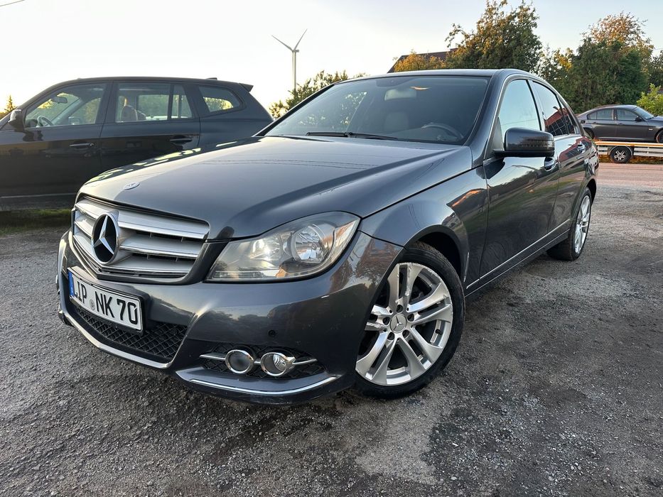 Mercedes-Benz Klasa C Mercedes Klasa C W204 Lift Burmester Sedan