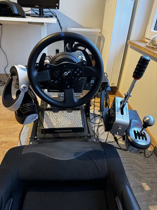 Rig z kierownicą Thrustmaster T300RS, TLCM, TH8A + TSS