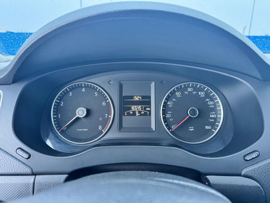 Продам автомобіль Volkswagen Jetta