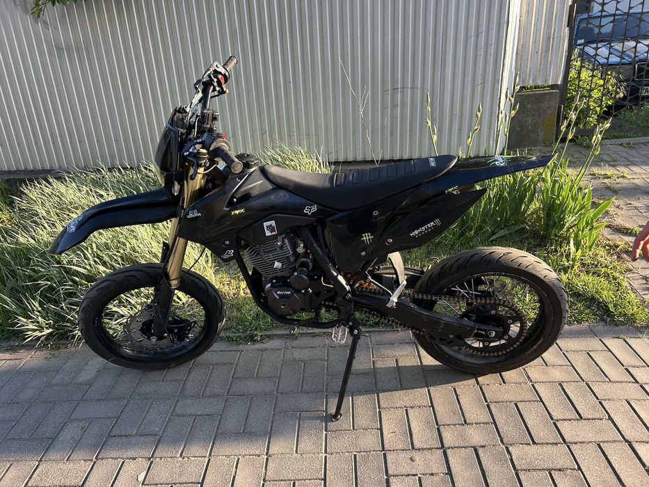 Продам мотоцикел ротор пончер 250