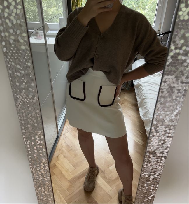 Biała spódniczka z wiskozy