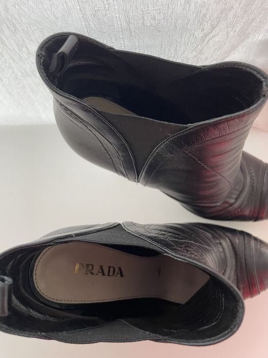 Черевики від Prada