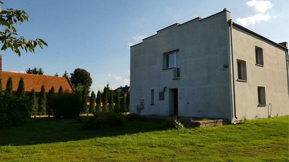 Duży dom jednopiętrowy ok. 200 m² | Działka 1351 m2 | Bobrowniki, gm. Grabów nad Prosną