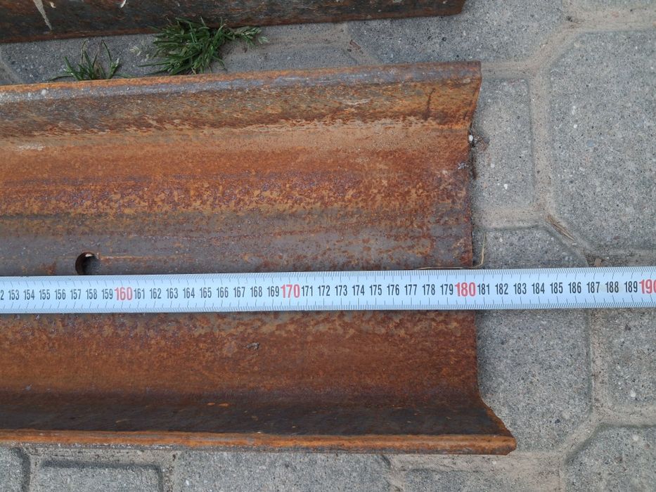 Ceownik stalowy 180x70x8 180cm
